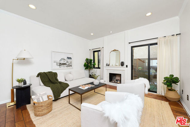12601 Matteson Avenue Unit 7