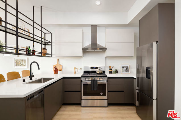 3833 Dunn Unit 403 Culver City, CA Condo Active - Photo 1 of 24. Opens carousel modal