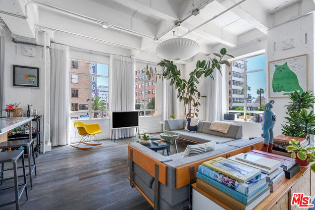 6253 Hollywood Boulevard Unit 302 Los Angeles, CA Condo Active - Photo 1 of 22. Opens carousel modal