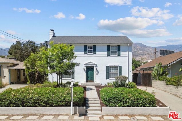 867 New York Drive