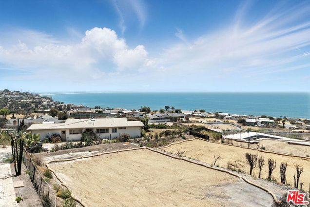 3516 Shoreheights Drive Malibu, CA Plot of land Active - Photo 1 of 21. Opens carousel modal