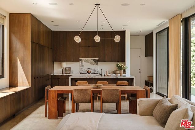 2013 Louella Avenue Venice, CA House Active - Photo 1 of 28. Opens carousel modal