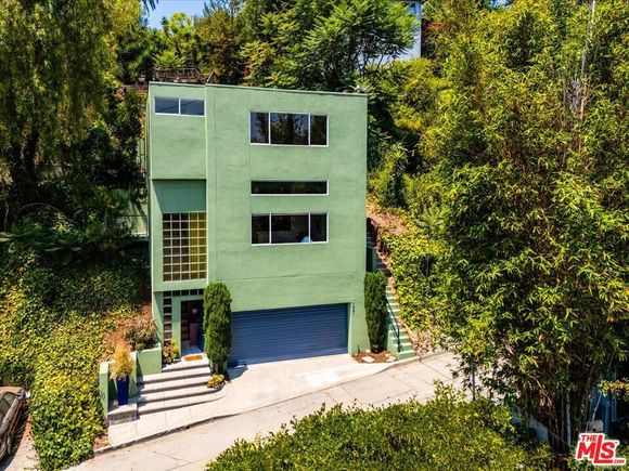 1961 Mayview Drive