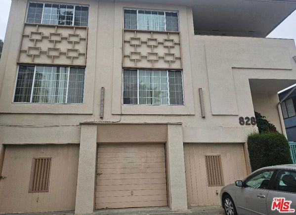 828 Lincoln Boulevard Unit 10