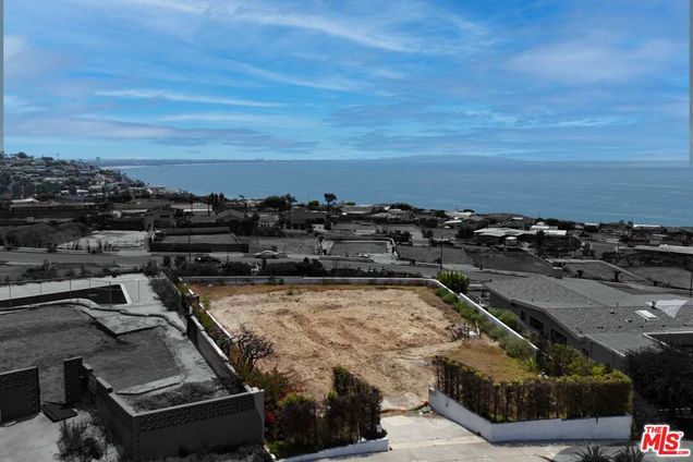 3534 Shoreheights Drive Malibu, CA Plot of land Active - Photo 1 of 8. Opens carousel modal