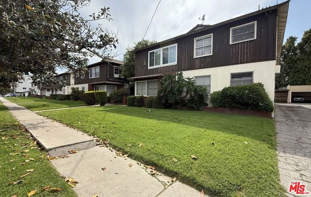 5319 Vantage Avenue Valley Village, CA Multifamily Pending - Photo 1 of 5. Opens carousel modal