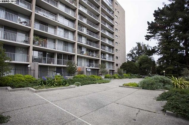 1 Kelton Ct Unit 7H Oakland, CA Condo Sold - Photo 1 of 14. Opens carousel modal