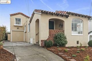 3664 Lily St
