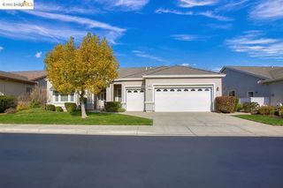 343 Gladstone Dr