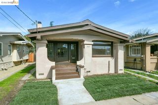 2527 Noble Ave