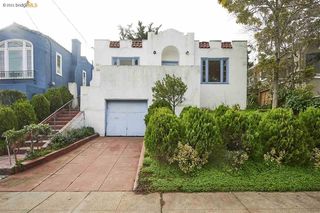 877 Alma Pl