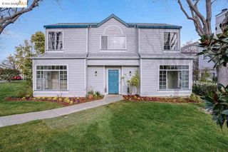 224 Commodore Dr