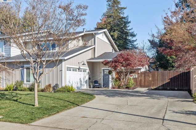 27 Serene Ct Danville, CA House Sold - Photo 1 of 40. Opens carousel modal