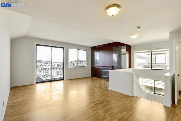 14 Las Villas Ct San Francisco, CA Townhouse Sold - Photo 1 of 29. Opens carousel modal