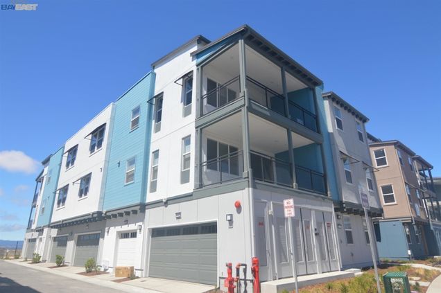 9592 Seawind Way Newark, CA Condo Sold - Photo 1 of 35. Opens carousel modal