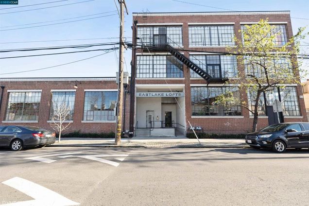 1018 4th Ave Unit 122 Oakland, CA Condo Sold - Photo 1 of 21. Opens carousel modal