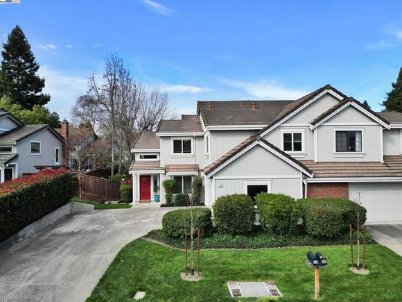 30 San Vicente Ct