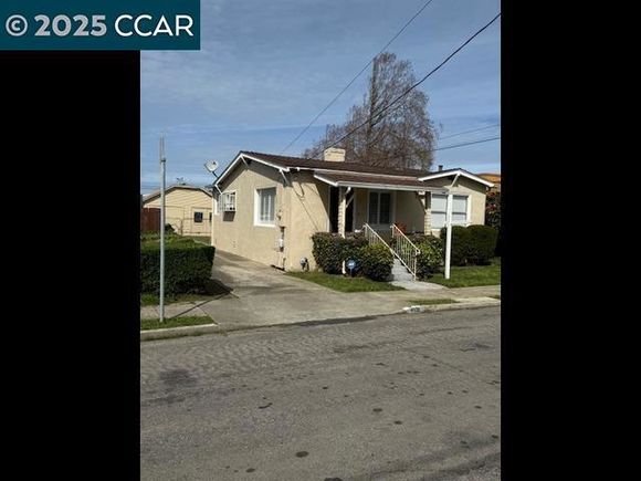 419 43rd Richmond, CA House Active - Photo 1 of 13. Opens carousel modal