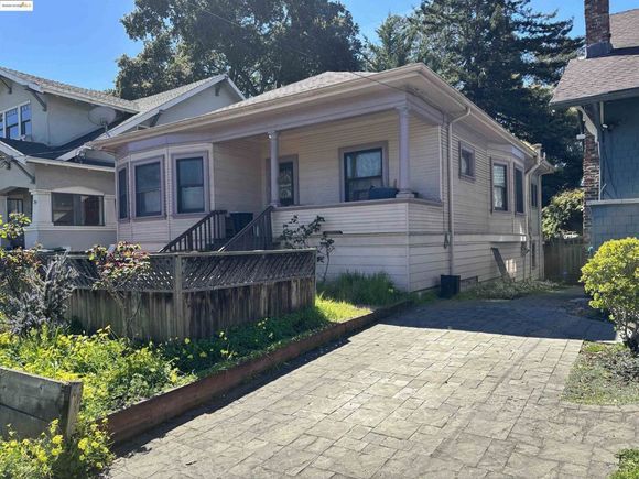 35 Randwick Ave Oakland, CA House Active - Photo 1 of 3. Opens carousel modal