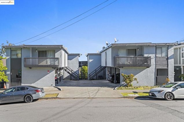 448 Tewksbury Richmond, CA Multifamily Sold - Photo 1 of 23. Opens carousel modal
