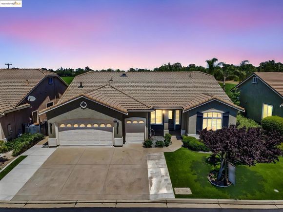 909 Suntan Lane