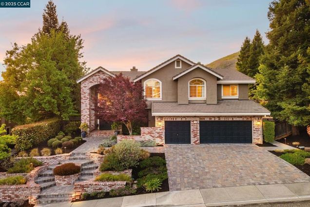 129 Alta Vista Way