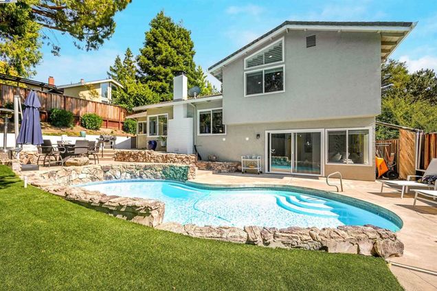 3515 Halfmoon Lane