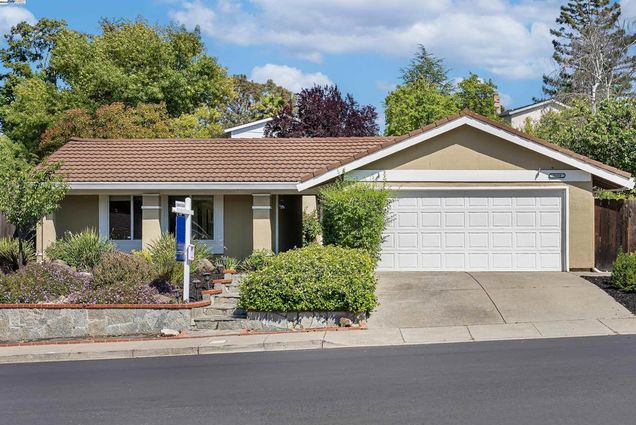 3658 Touriga Dr