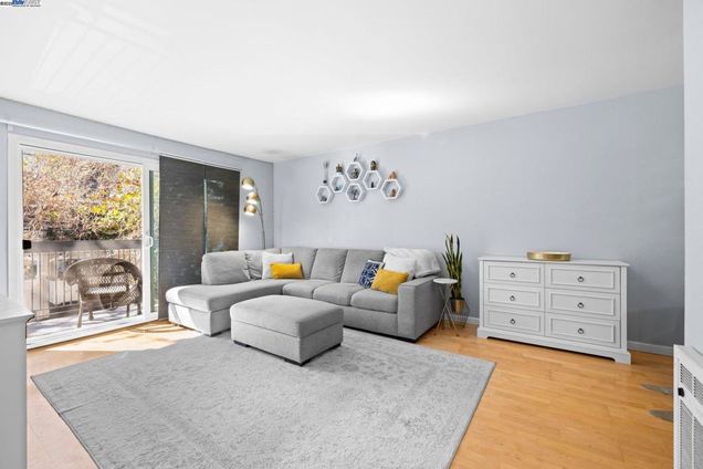 150 Pearl St Unit 106 Oakland, CA Condo Active - Photo 1 of 24. Opens carousel modal