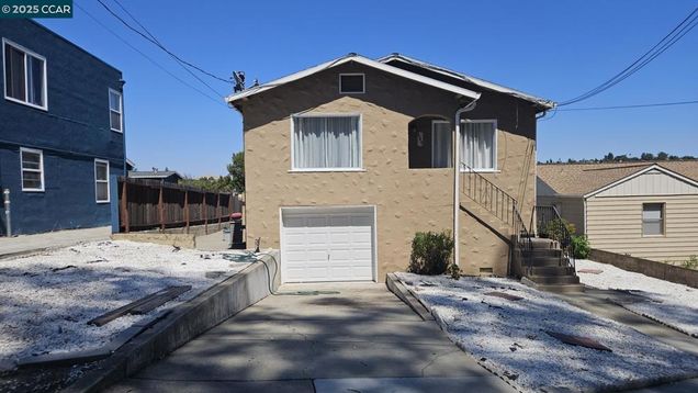 655 Garretson Ave