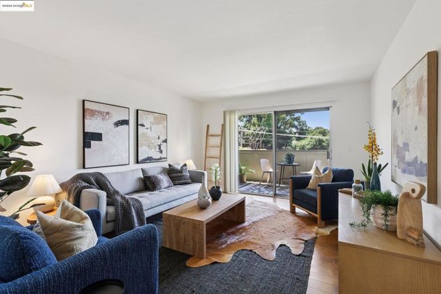 1502 E St Unit 6