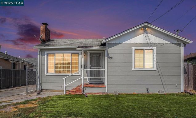 637 43rd St Richmond, CA Multifamily Active - Photo 1 of 24. Opens carousel modal