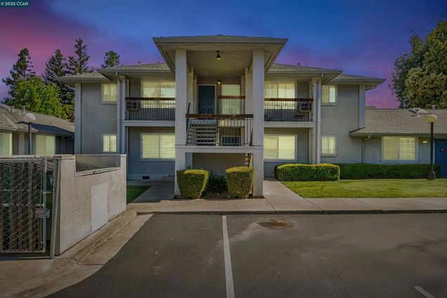 68 Peters Ave Unit 6