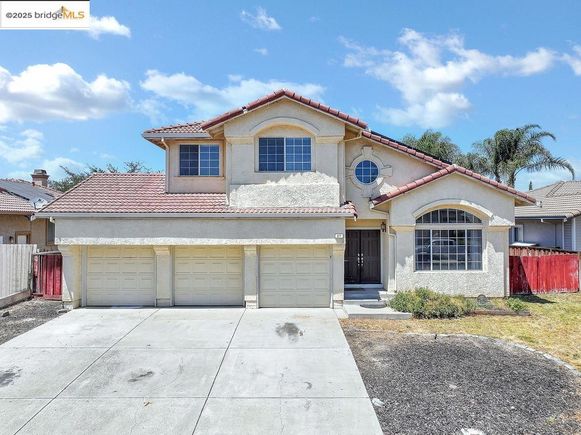 377 Madrone Pl