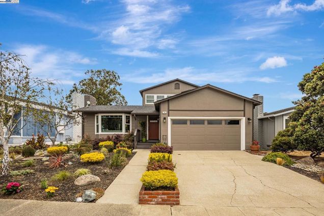 190 Shelter Cove Drive Half Moon Bay, CA House Active - Photo 1 of 56. Opens carousel modal