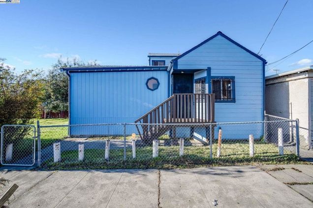 1605 57th Avenue Oakland, CA House Active - Photo 1 of 26. Opens carousel modal