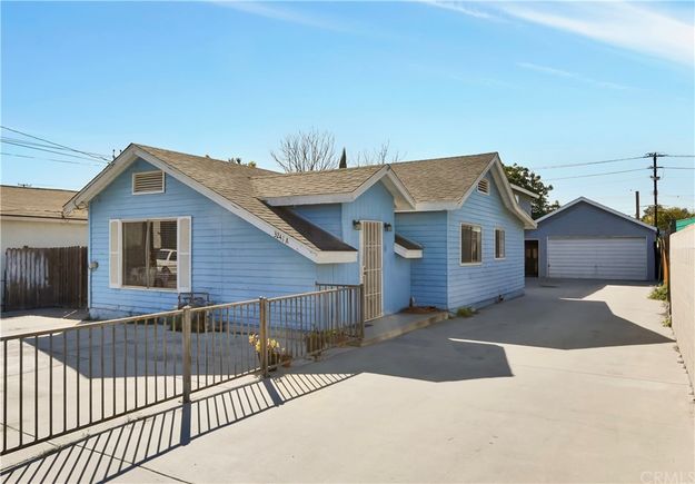 3241 N Park Lane Long Beach, CA Multifamily Sold - Photo 1 of 30. Opens carousel modal