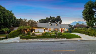 1717 Highland Oaks Drive