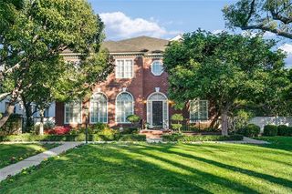 872 S Orange Grove Boulevard Unit 2