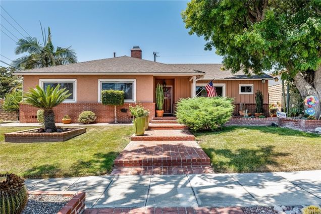 801 Tufts Avenue Burbank, CA House Sold - Photo 1 of 56. Opens carousel modal