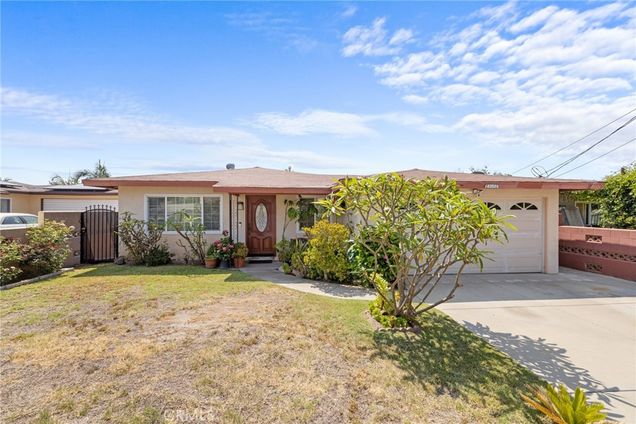 14358 1/2 Jeanette Lane