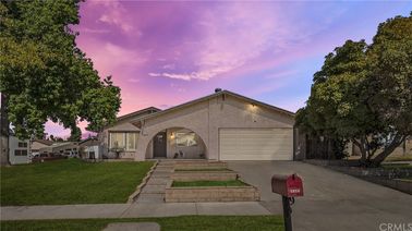 2825 Calle Tierra Santa