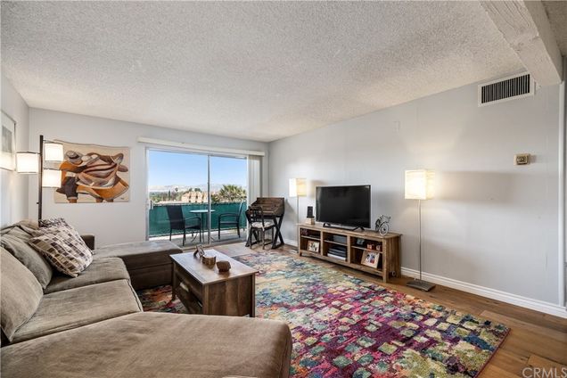 5460 White Oak Ave C315 Encino Ca Estately Mls Cv