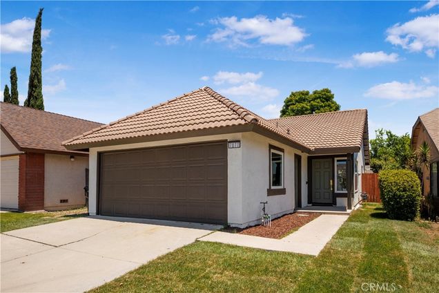 7077 Iris Place