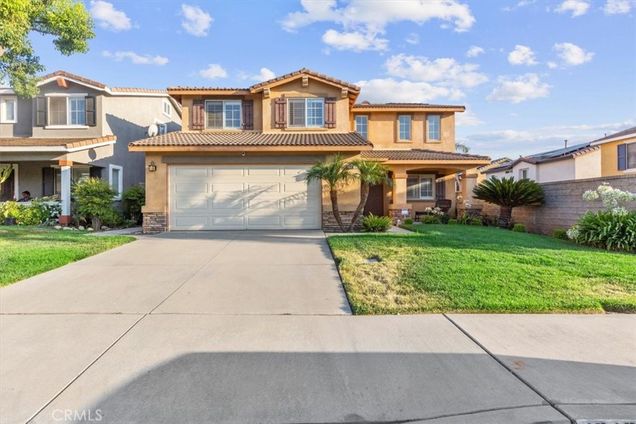 15467 Spruce Tree Way Fontana, CA House Active - Photo 1 of 30. Opens carousel modal