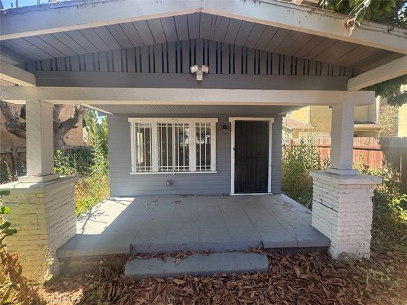 788 E 40th Place Los Angeles, CA House Active - Photo 1 of 26. Opens carousel modal