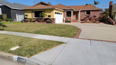 11708 Chanera Avenue