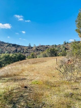 5382 Mariposa Heights