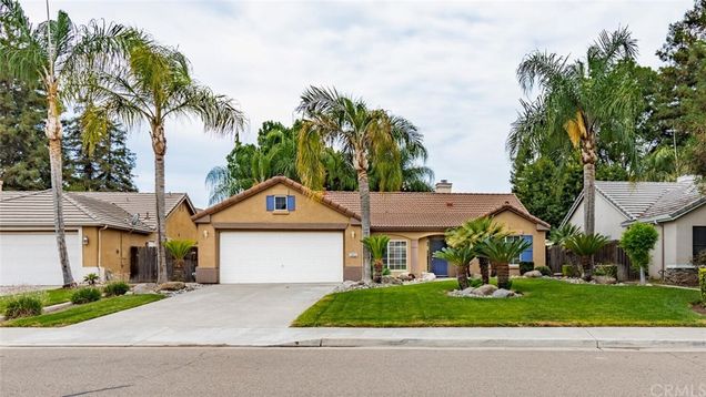 2915 S Aspen Street S Visalia, CA House Sold - Photo 1 of 25. Opens carousel modal