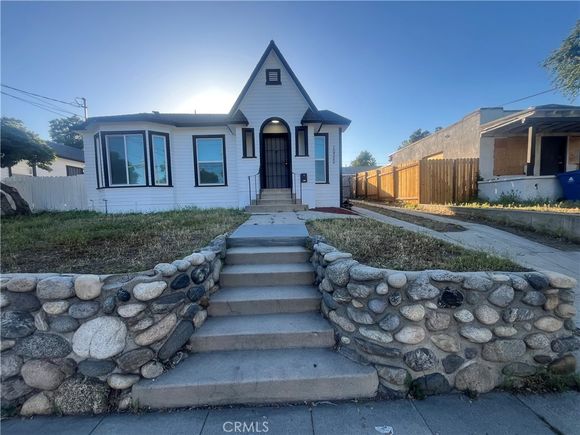 10322 Plainview Avenue Tujunga, CA House Active - Photo 1 of 18. Opens carousel modal